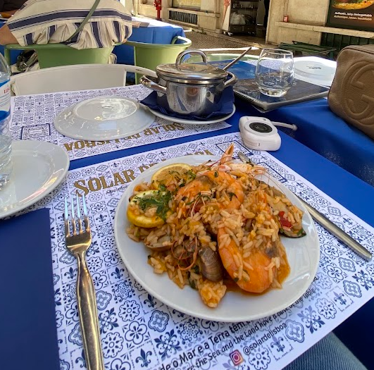 Arroz de marisco na esplanada
