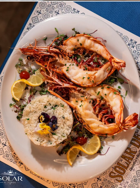 Lagostins grelhados com arroz